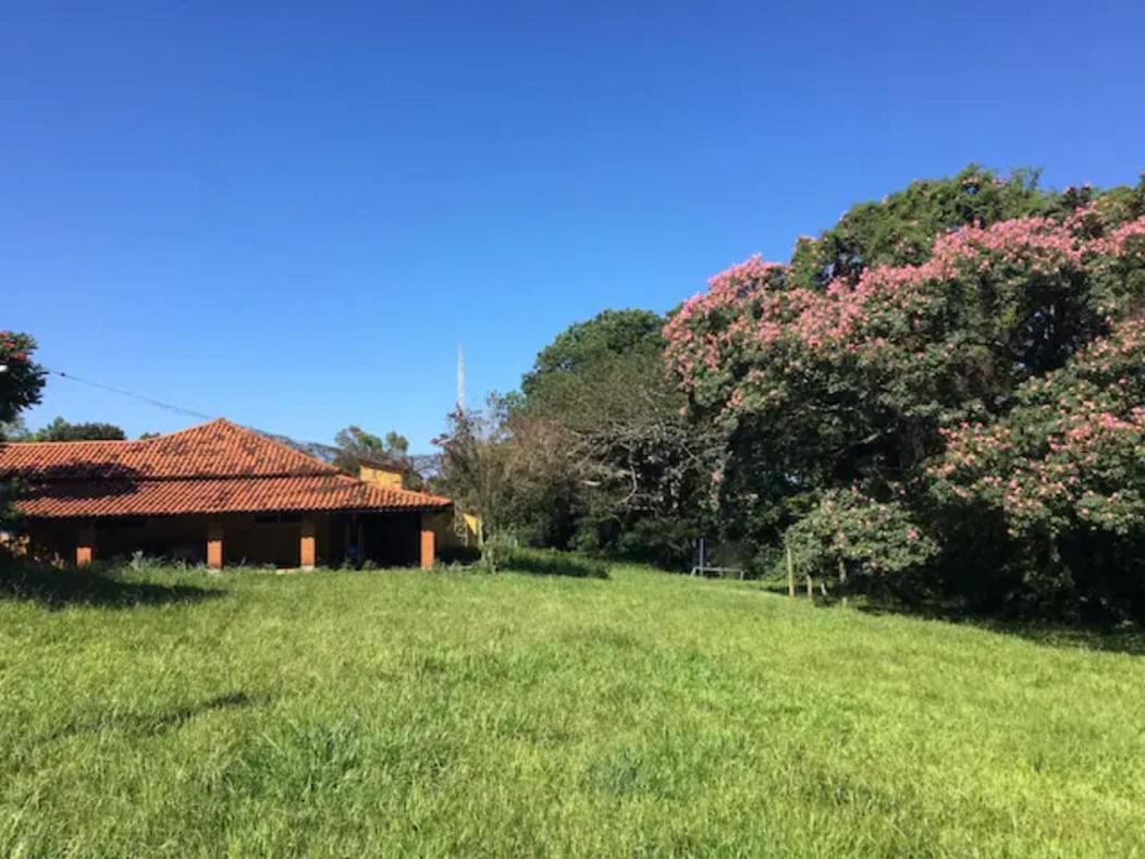 Casa de sitio em Brotas Exterior foto